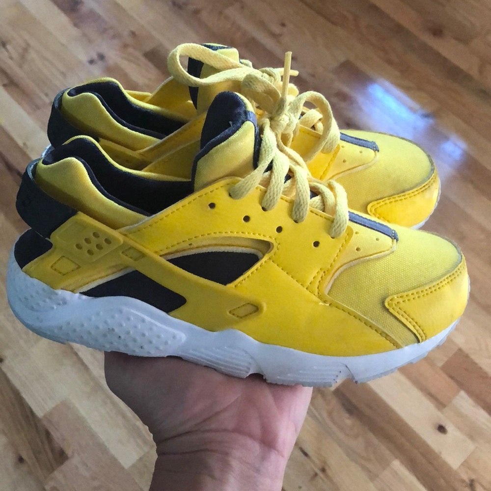 🚫SOLD🚫 Kids Nike Huarache Run